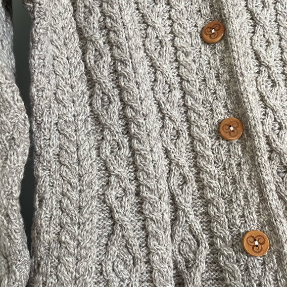 Aran Woollen Mills | Flared Cardigan With Diamond Stitch Wool Made in Ireland - Picture 7 of 7